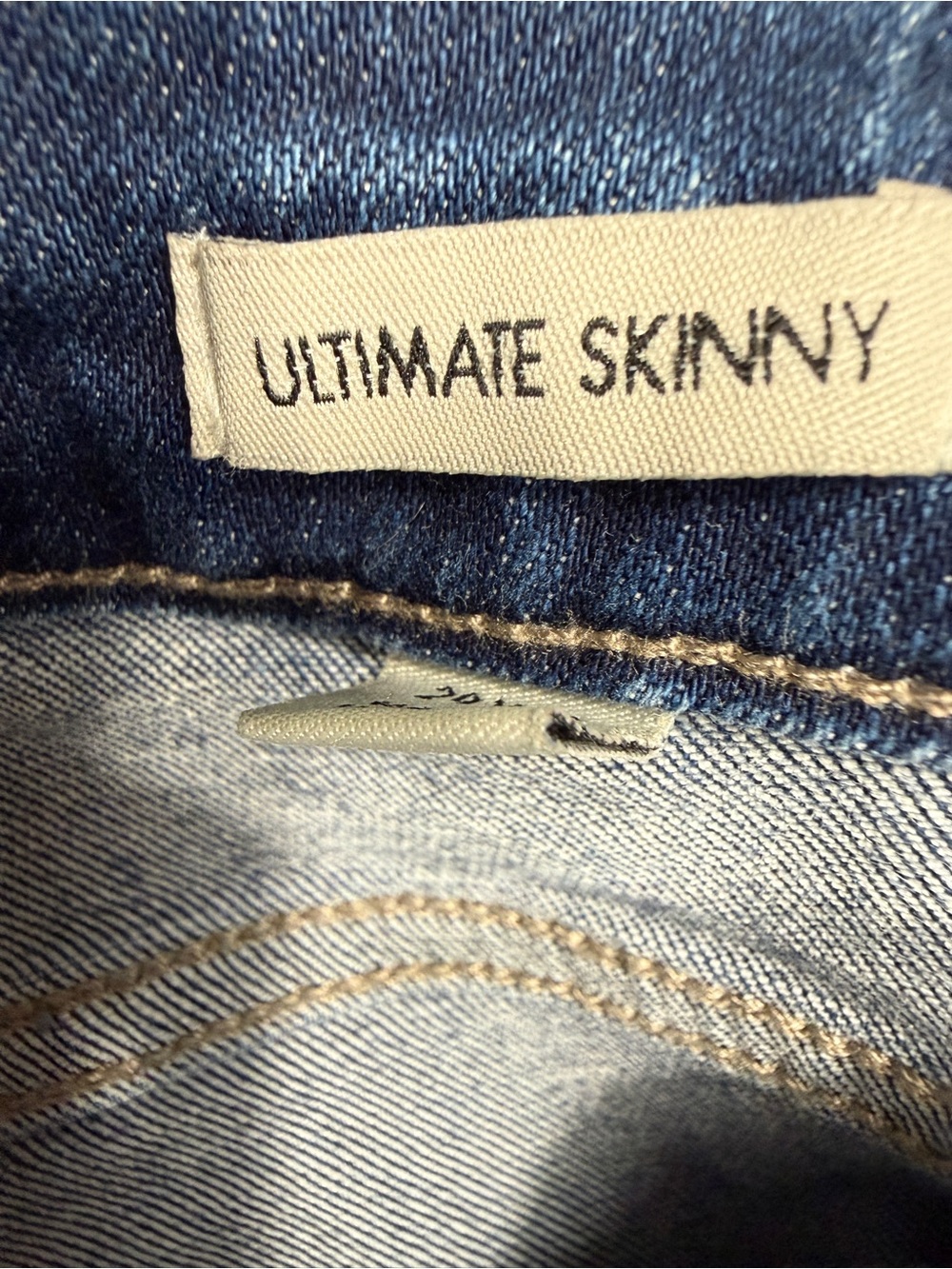 2/$30 NWT Calvin Klein Ultimate Skinny Halsey Wash Distressed Jean 29 #2416 - Picture 4 of 8